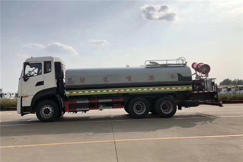 東風天龍后八輪20噸噴霧車，國六綠化噴灑車